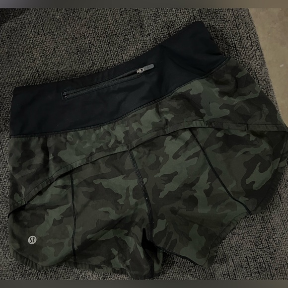 lululemon speed up shorts - Picture 5 of 5